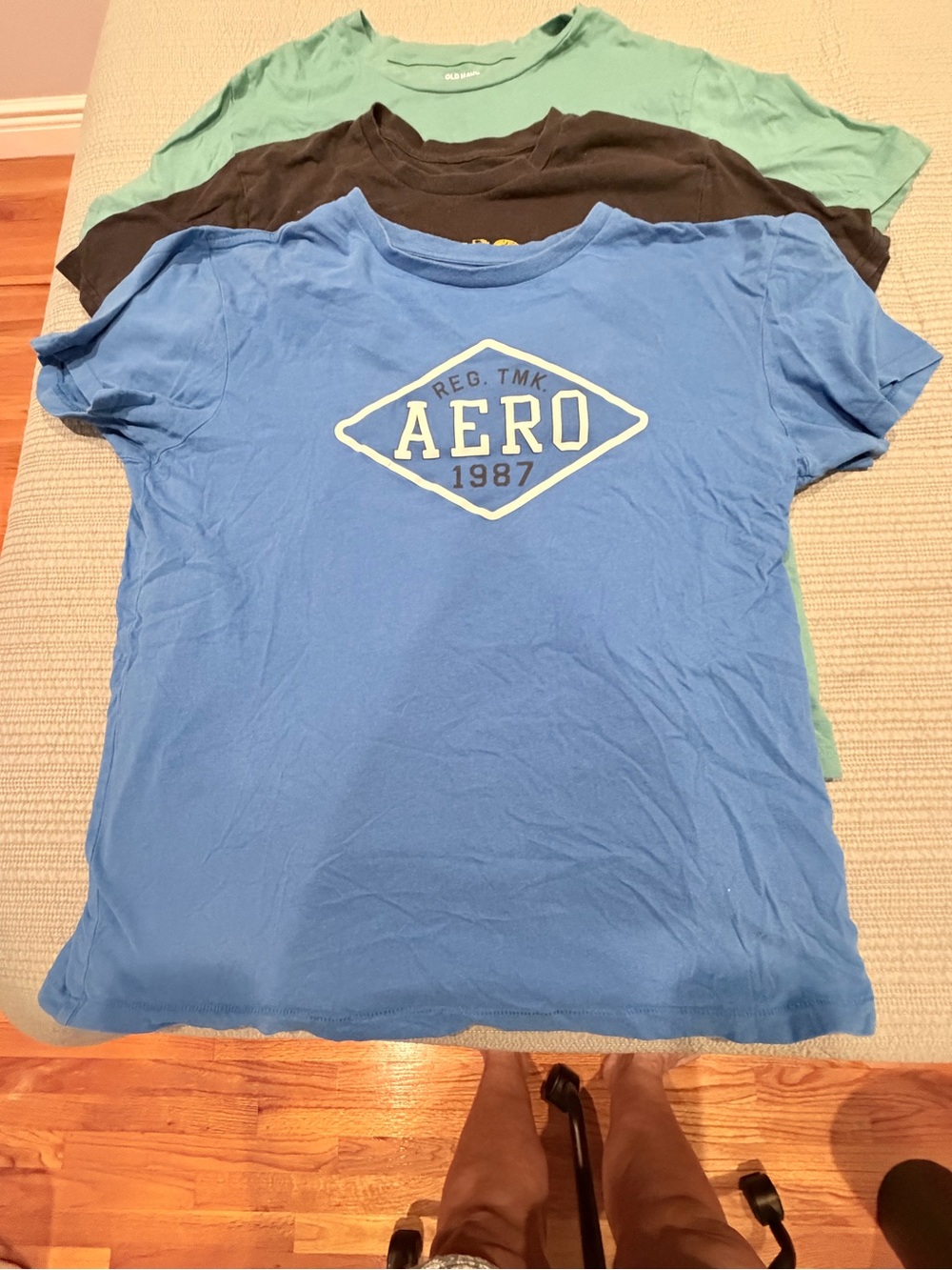 Men’s Medium T-Shirt Bundle Old Navy Yellowstone Aeropostale Sonoma 4 Shirts - Picture 7 of 9